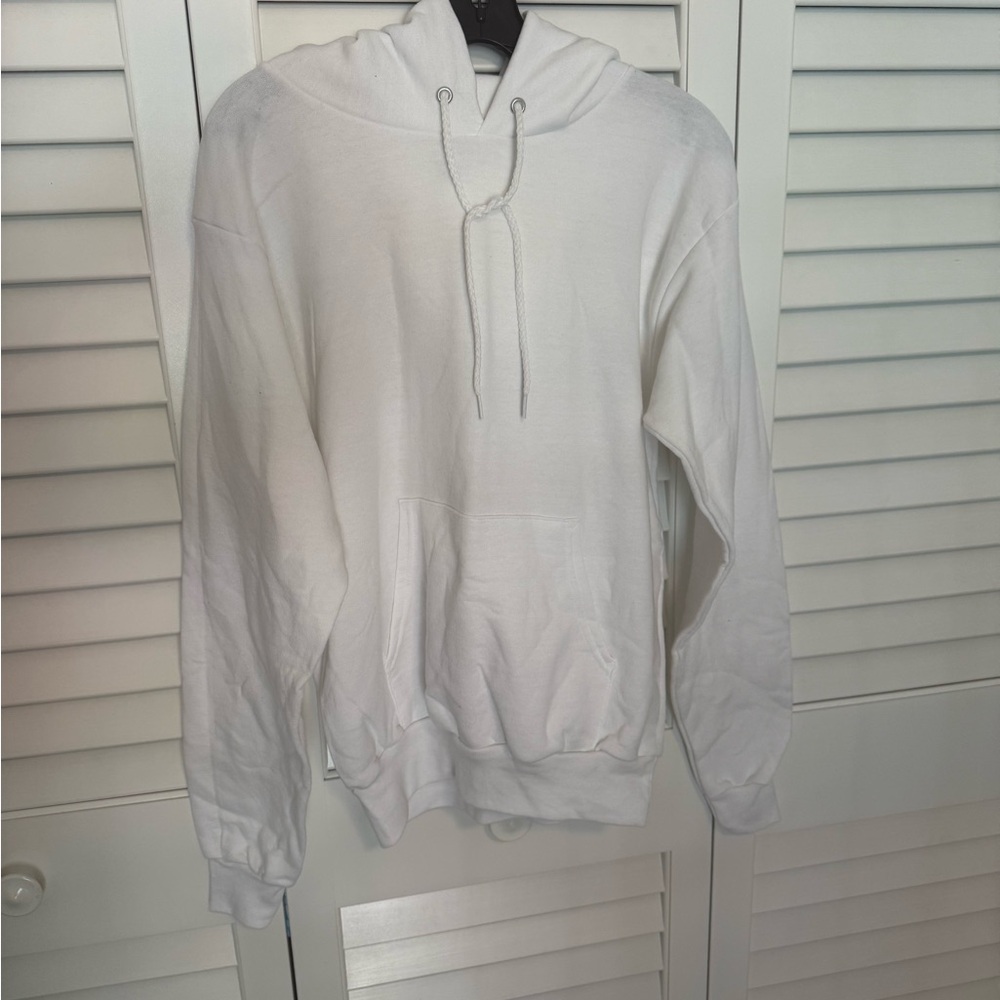 Hanes White Hoodie With Pockets
